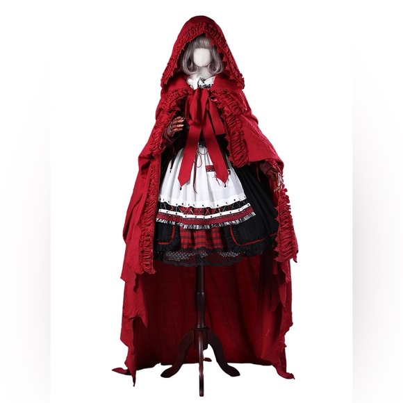 Little Red Riding Hood (Cape) - Picture 4 of 5